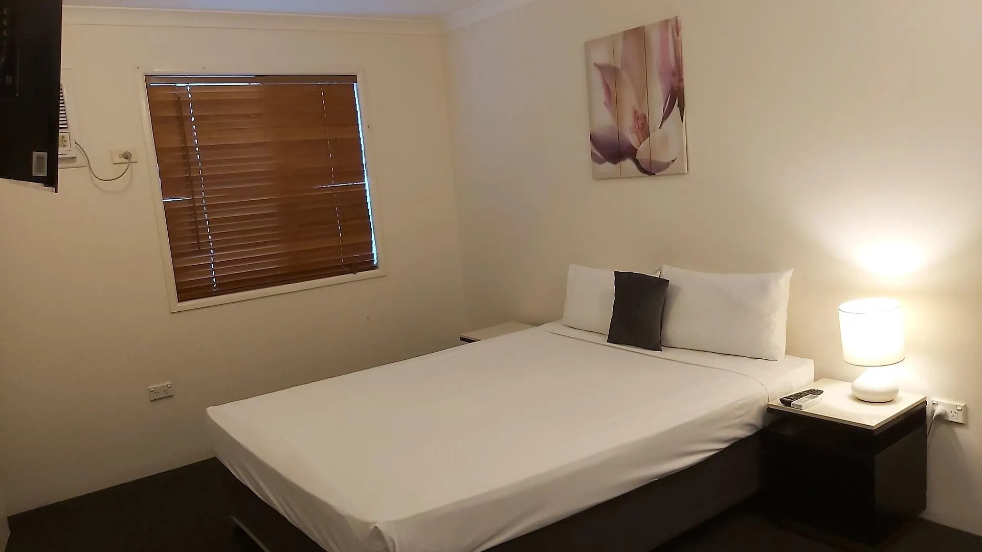 Cosmopolitan Motel & Serviced Apartments Rockhampton Australia