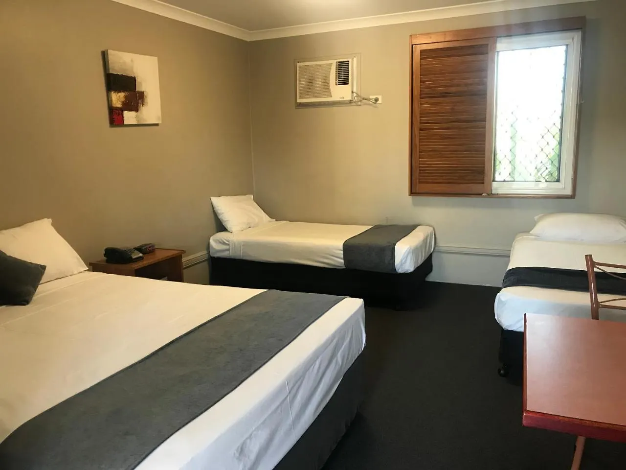 Cosmopolitan Motel & Serviced Apartments Rockhampton Australia